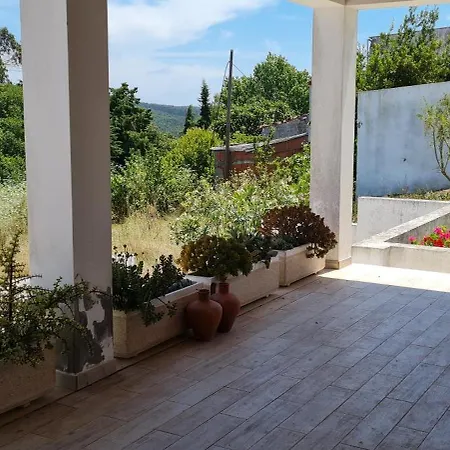 בית נופש Refugio Do Lagar *